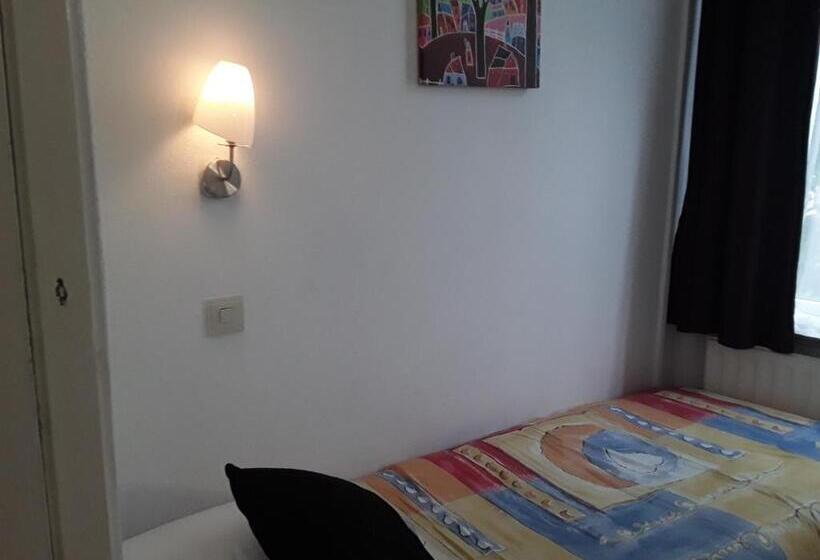 اتاق استاندارد یک نفره, Baan