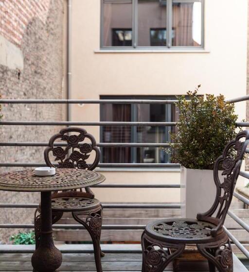 Chambre Confort avec Balcon, Diamonds And Pearls