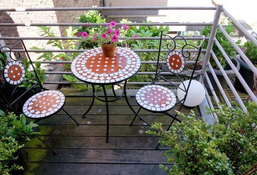 Chambre Confort avec Balcon, Diamonds And Pearls