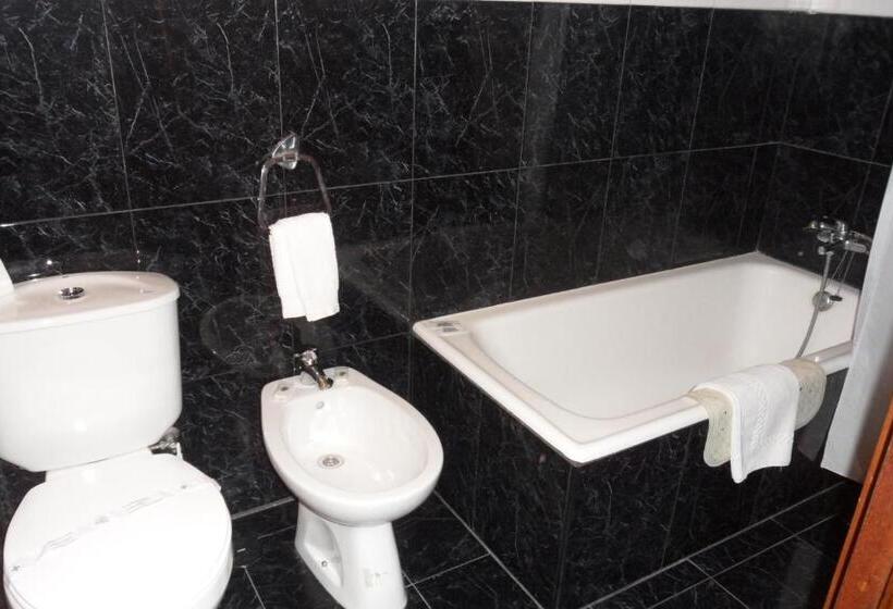 اتاق خانوادگی, Girassol
