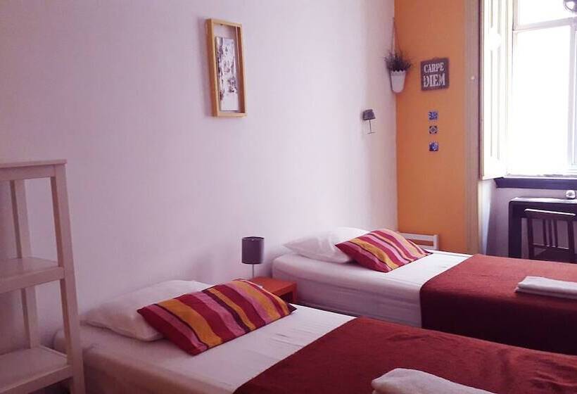 اتاق استاندارد با سرویس بهداشتی مشترک, Refuge In Santa Marta Hostel