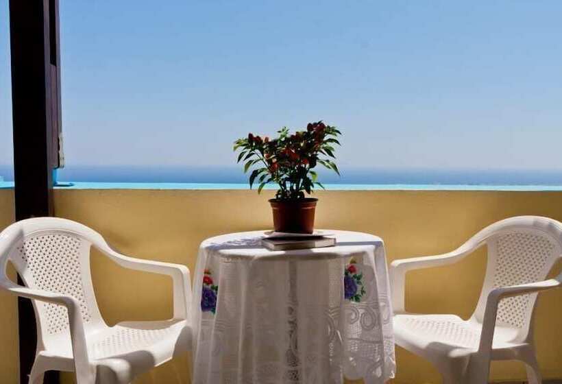 اتاق استاندارد با چشم‌انداز دریا, Villa Stella