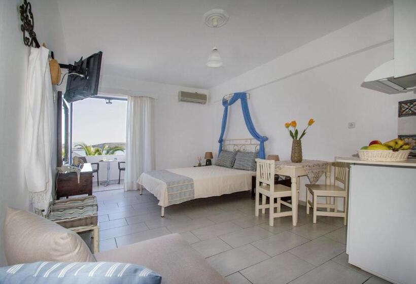 استودیوی استاندارد با چشم‌انداز دریا, Maistrali Apartments