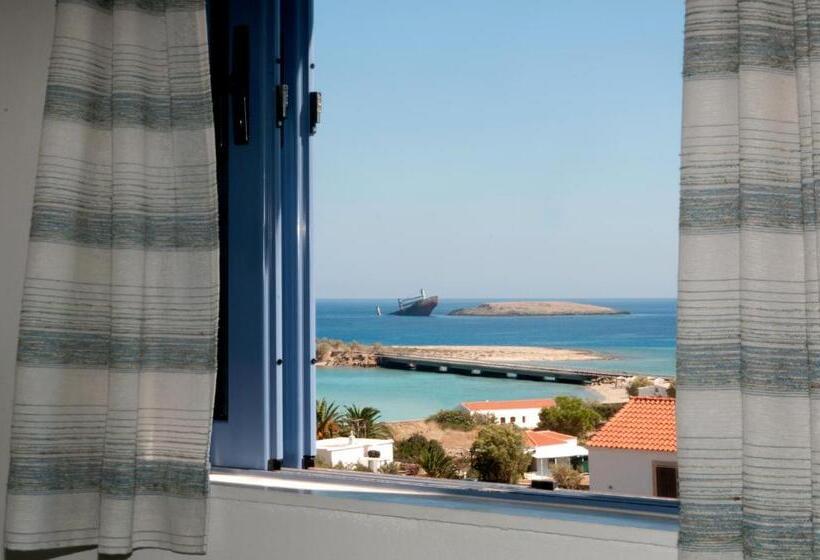 Standard Studio Sea View, Maistrali Apartments