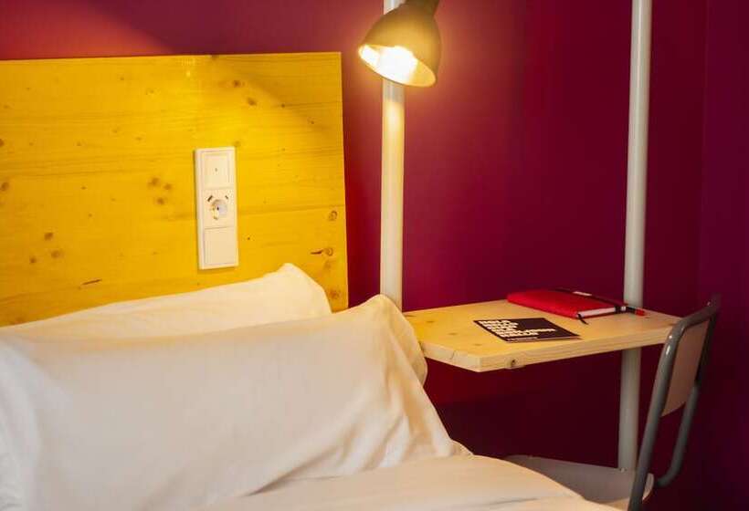 اتاق استاندارد, Room00 Valencia Hostel
