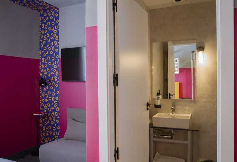 اتاق سوپریور, Room00 Valencia Hostel