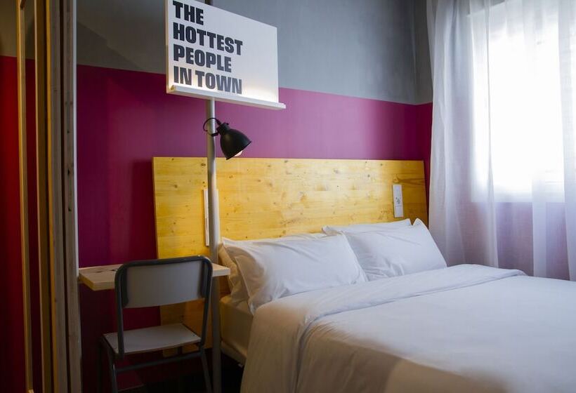 اتاق سوپریور, Room00 Valencia Hostel