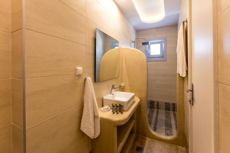 اتاق استاندارد, Selini ηotel