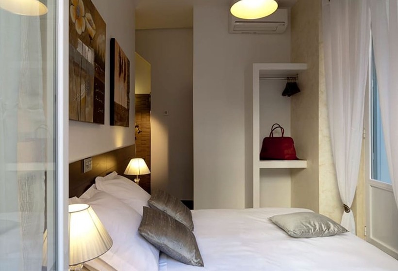 اتاق استاندارد, Thc Latina Hostel