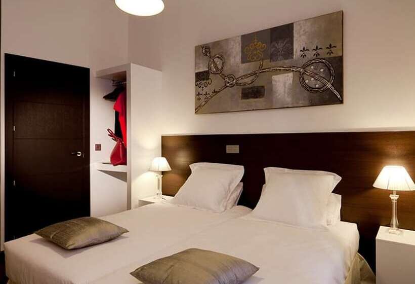 اتاق استاندارد, Thc Latina Hostel