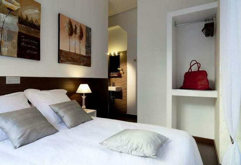اتاق استاندارد, Thc Latina Hostel
