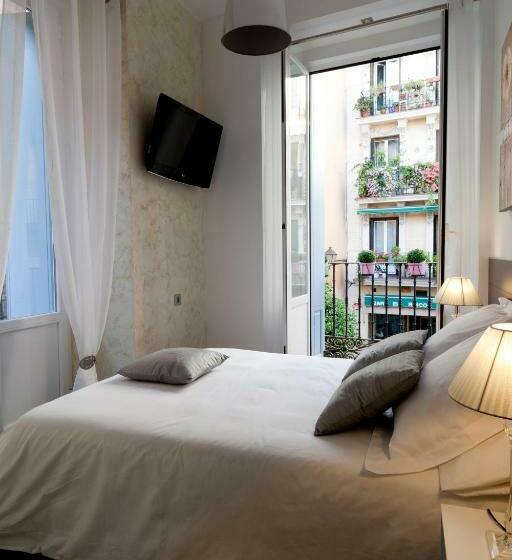 اتاق استاندارد, Thc Latina Hostel