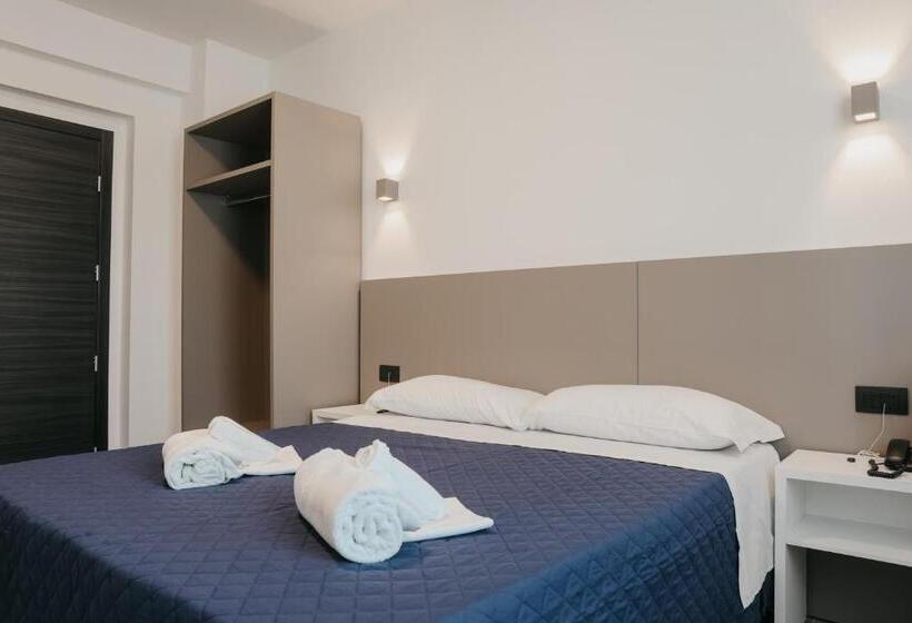 اتاق استاندارد با تخت بزرگ برای معلولان, Residence Vazzieri