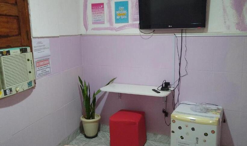 اتاق اکونومی, Shark Tubarao Suites Central Area