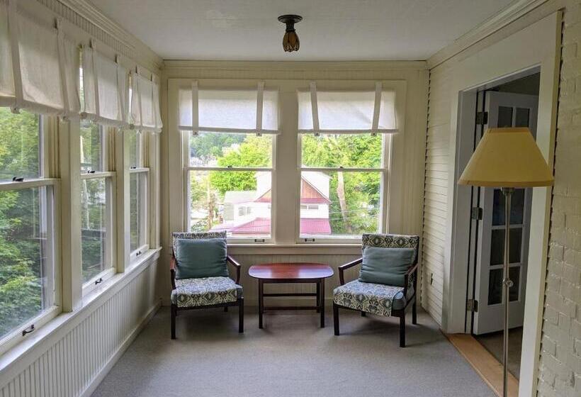 اتاق سوپریور با تخت بزرگ, Franklin Manor Bed And Breakfast