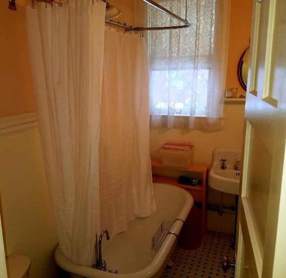 اتاق استاندارد با تخت بزرگ, Franklin Manor Bed And Breakfast