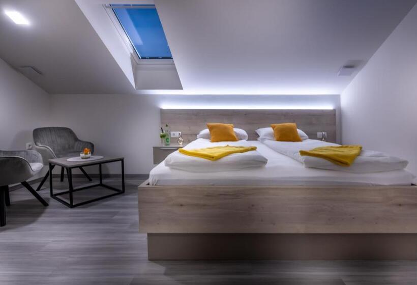 اتاق استاندارد, Rooms S Center