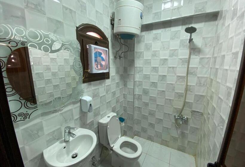 اتاق لوکس, Shabana House