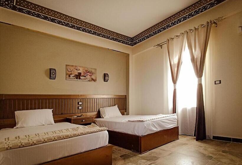 اتاق لوکس, Shabana House