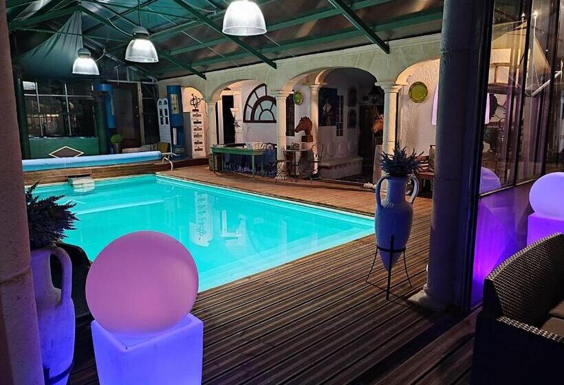 اتاق لوکس, Domaine Le Lanis Chambre D Hôtes Piscine Spa Sur Réservation