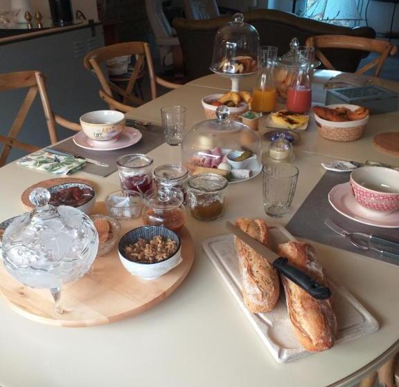 اتاق استاندارد, 6bis Rue De La Boussaquiere St Broladre