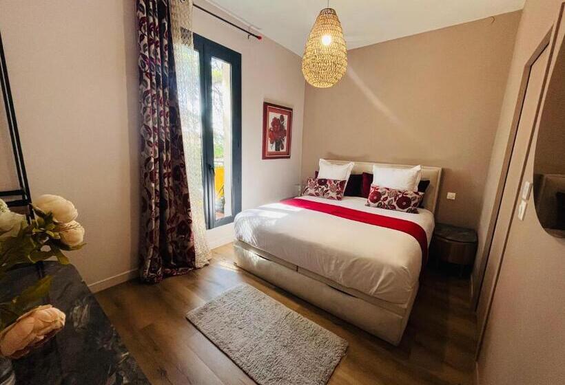 اتاق استاندارد با تراس, O Deux Cèdres