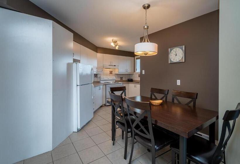 آپارتمان 2 خوابه, Condo Climatisé Près Du Mont Sainte Anne Avec Parc Aquatique, Piscine, Spa, Gym, Arcades Et Billard
