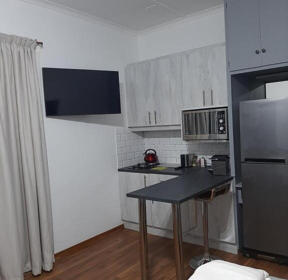 اتاق استاندارد, Nikita S Self Catering Haven 2