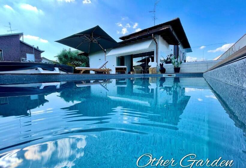 اتاق استاندارد با تخت بزرگ, Other Garden   Luxury Bed And Breakfast