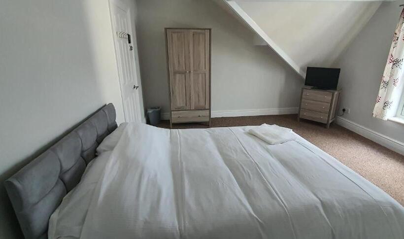 اتاق استاندارد, Apartment In Central Doncaster