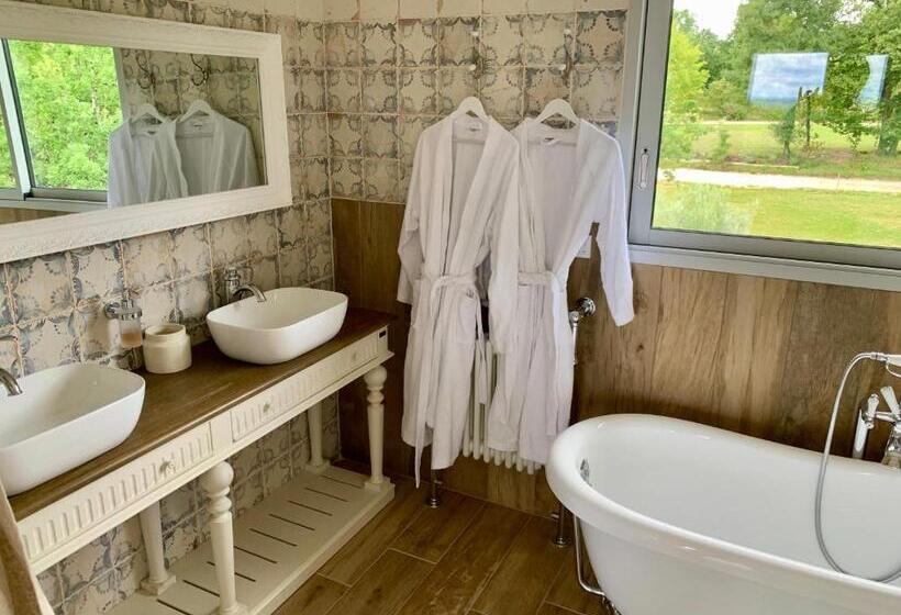 اتاق لوکس با بالکن, Maison D Hôtes De Charme Le Clos De La Fontaine Piscine & Spa