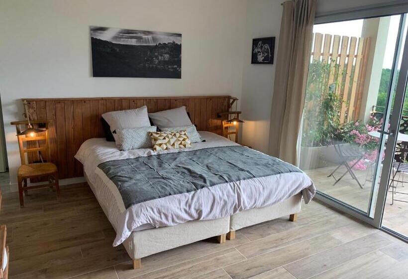 اتاق لوکس با چشم‌انداز, Maison D Hôtes De Charme Le Clos De La Fontaine Piscine & Spa