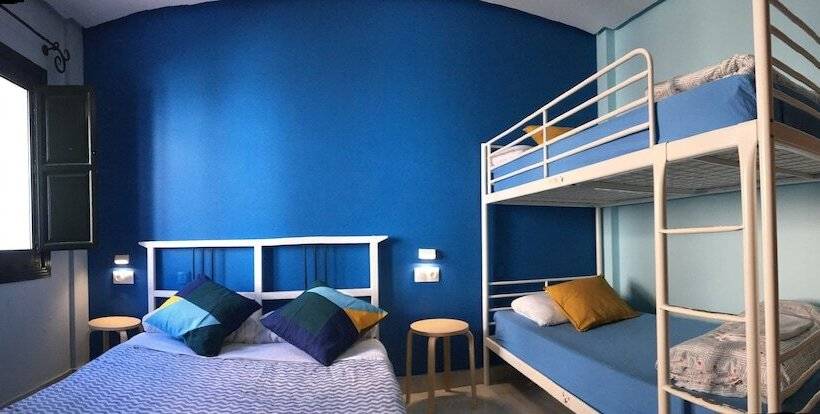 اتاق استاندارد چهار تخته, Hostal Baobab