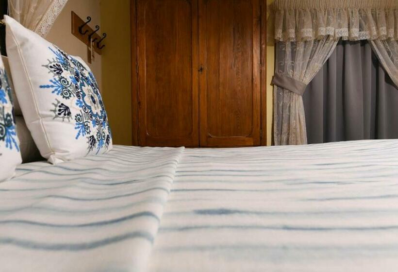 اتاق سوپریور با چشم‌انداز جانبی دریا, Maria Giovanna Guest House
