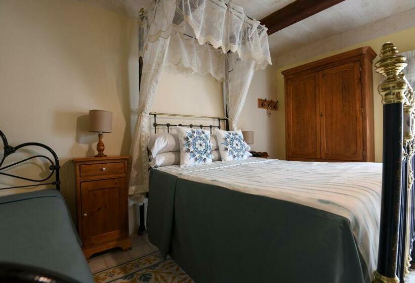 اتاق سوپریور با چشم‌انداز جانبی دریا, Maria Giovanna Guest House