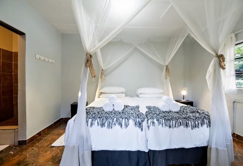 اتاق استاندارد, Shoestrings Backpackers Lodge Vic Falls