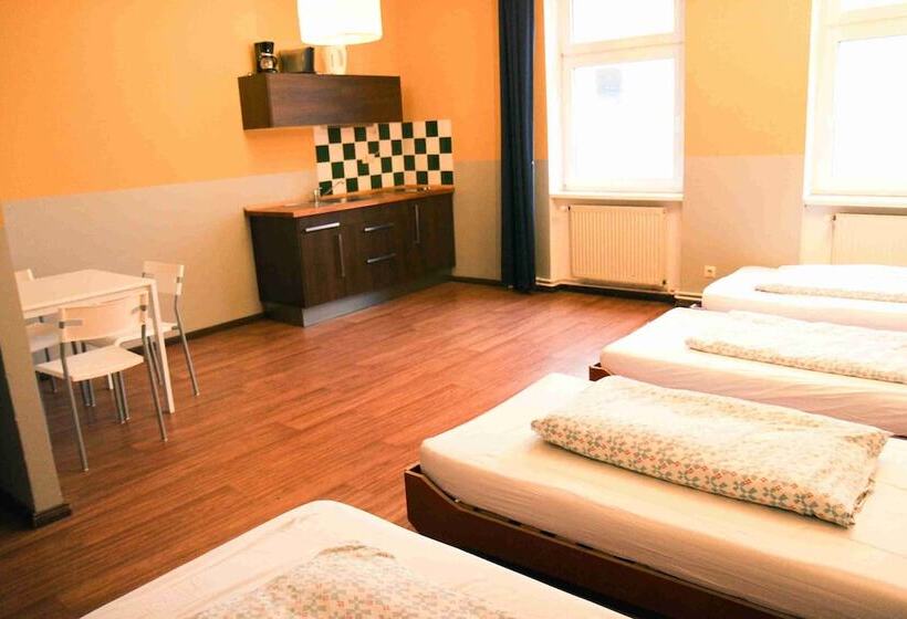 آپارتمان 1 خوابه, Sunflower Hostel Berlin