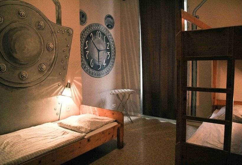 تختخواب در اتاق مشترک, Sunflower Hostel Berlin
