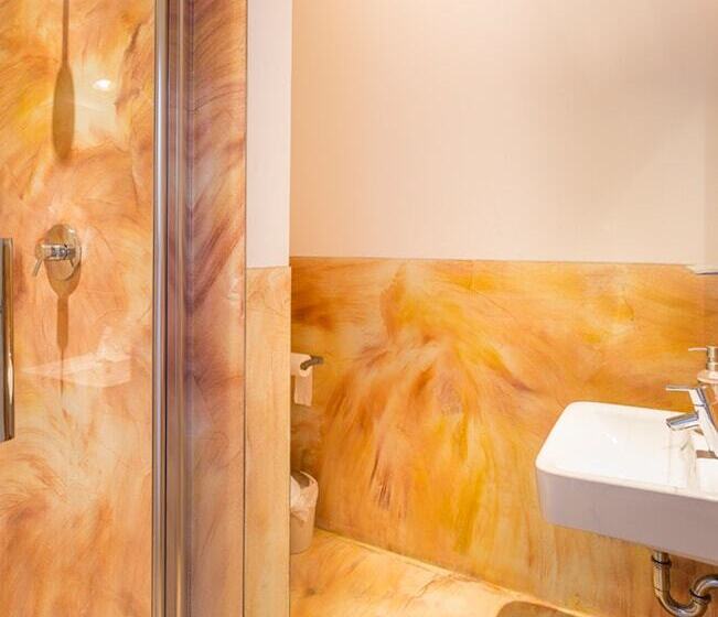 تختخواب در اتاق مشترک, Sunflower Hostel Berlin