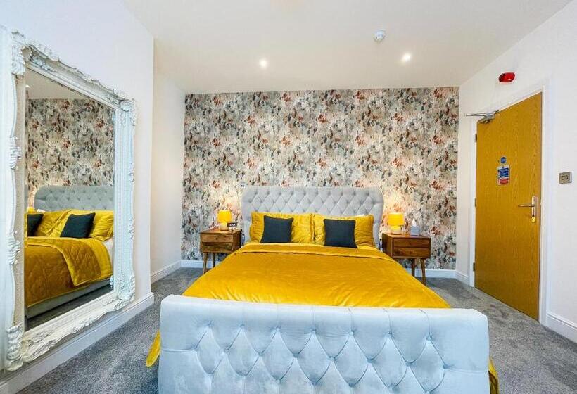 اتاق لوکس با تخت بزرگ, 46 Ashfield Rd, Altrincham