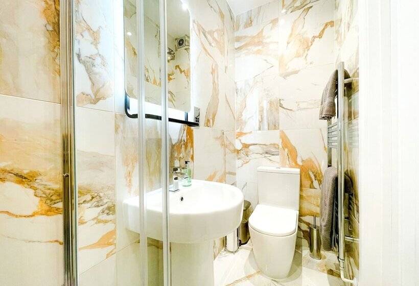 اتاق استاندارد با تخت بزرگ, 46 Ashfield Rd, Altrincham