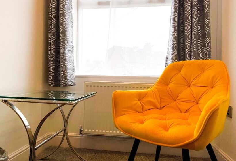 اتاق استاندارد با تخت بزرگ, 46 Ashfield Rd, Altrincham