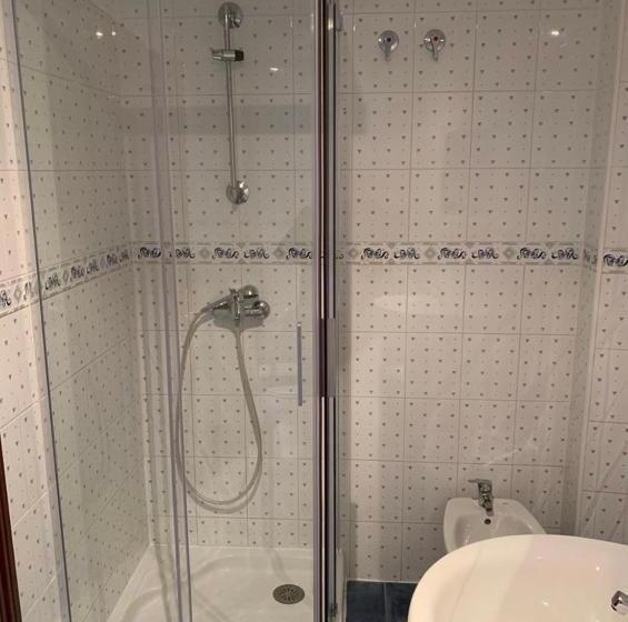 اتاق استاندارد, Hostel Arenos