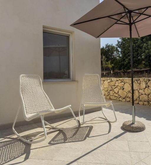 اتاق لوکس, I Gelsomini Guest House