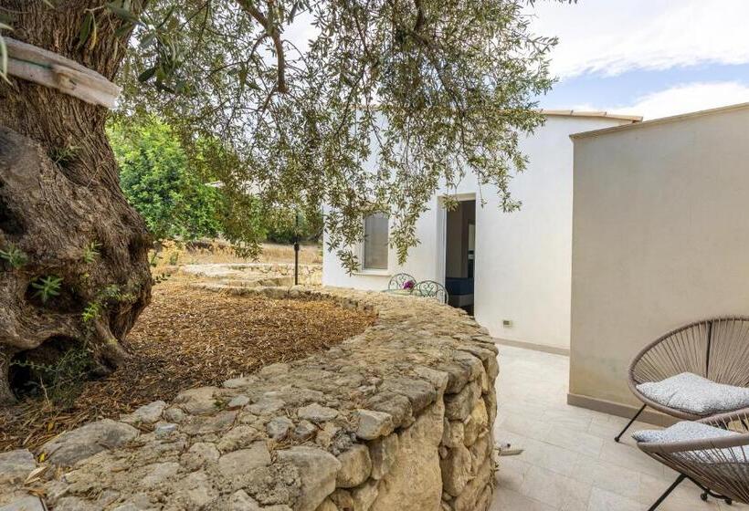 اتاق لوکس, I Gelsomini Guest House