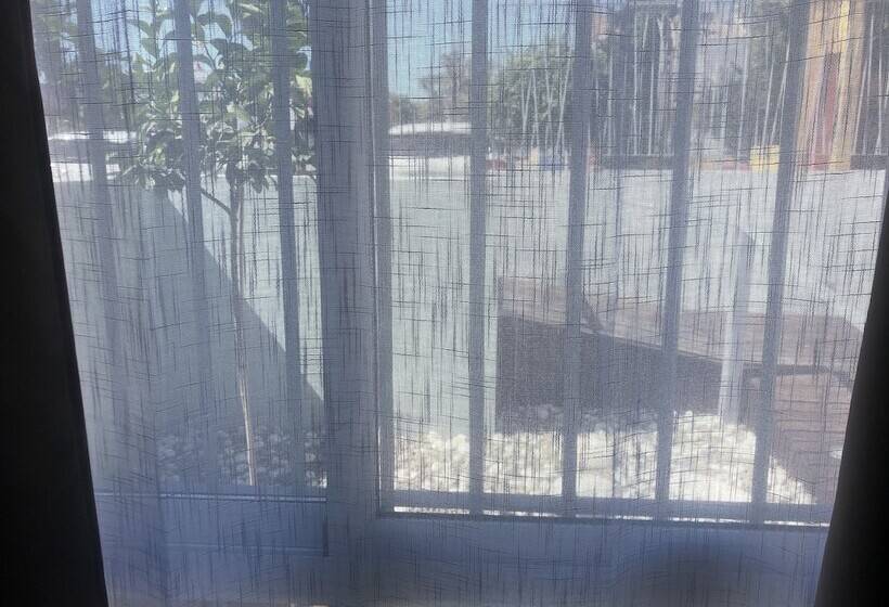 اتاق استاندارد, La Estacion