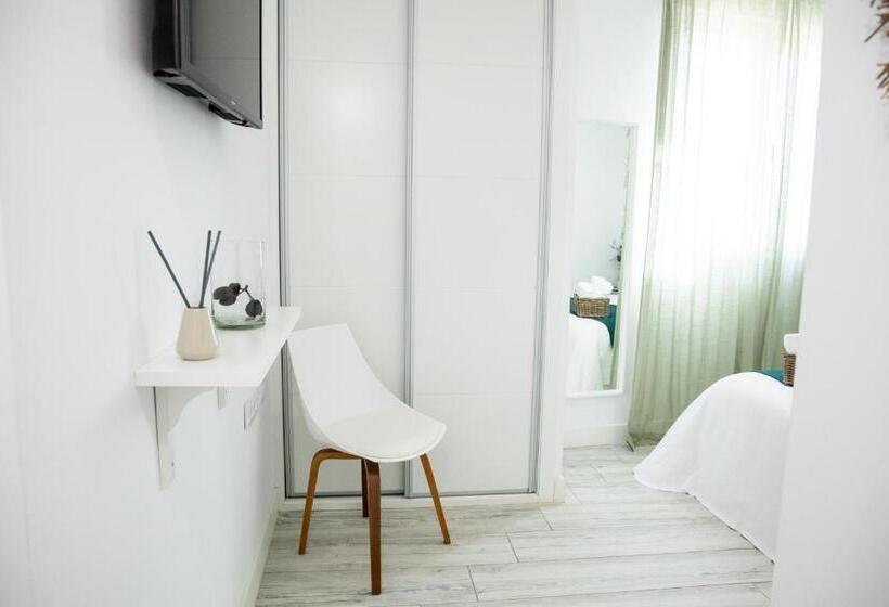 اتاق استاندارد, Hostal Atalaya