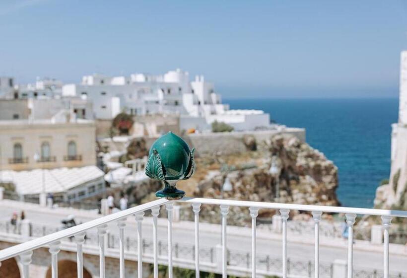 اتاق استاندارد چهارنفره با بالکن, Lamare Cucina E Dimore