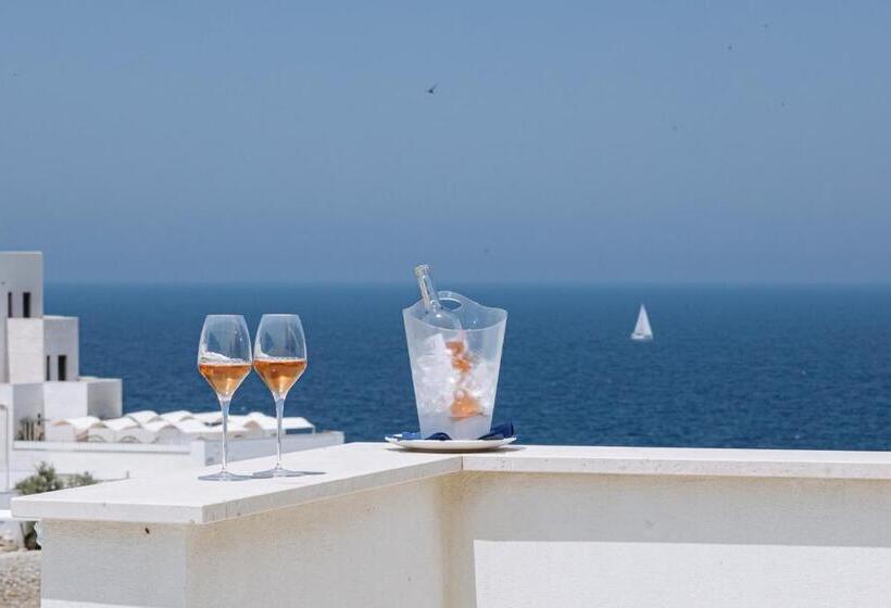 سوییت خانوادگی, Lamare Cucina E Dimore