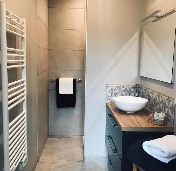 اتاق استاندارد, Les Chambres De La Varenne
